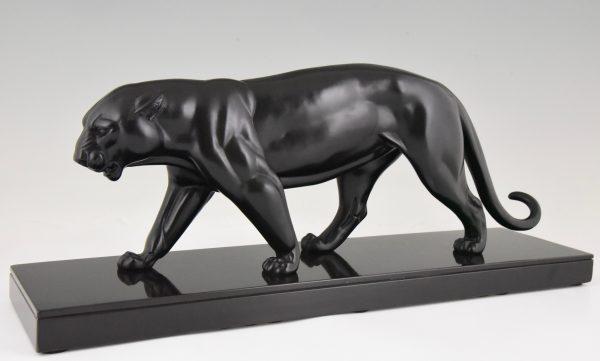 Art Deco sculpture of a panther