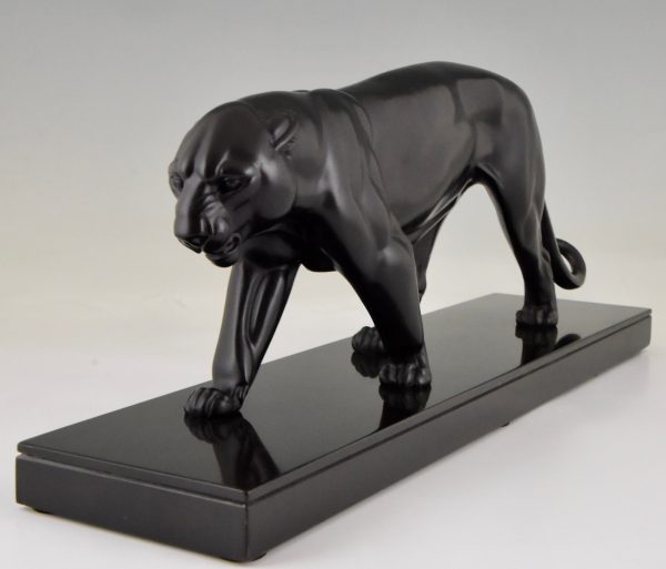 Art Deco sculpture of a panther