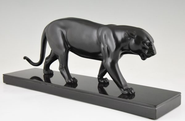 Art Deco sculpture of a panther