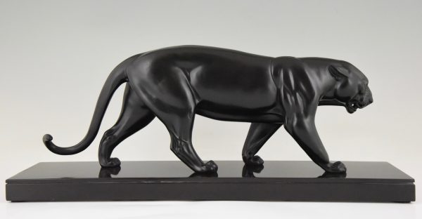 Art Deco sculpture of a panther