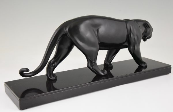 Art Deco sculpture of a panther