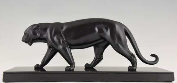 Art Deco sculpture of a panther