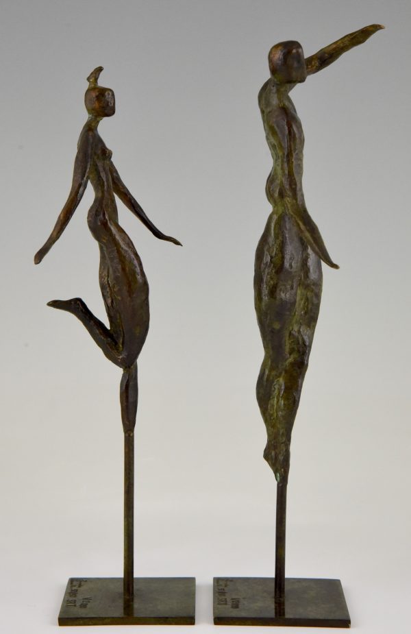 2 Modern bronze sculptures dancing couple