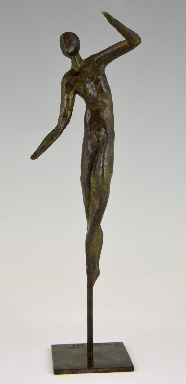 2 Modern bronze sculptures dancing couple