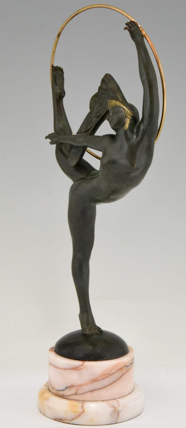 Art Deco bronzen sculptuur danseres met hoepel