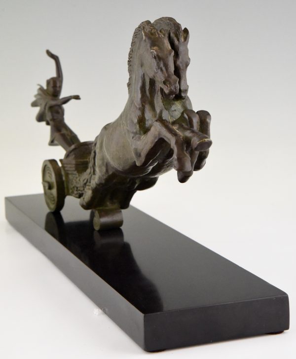 Art Deco bronzen sculptuur paarden met strijdwagen