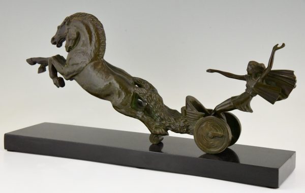 Art Deco bronzen sculptuur paarden met strijdwagen