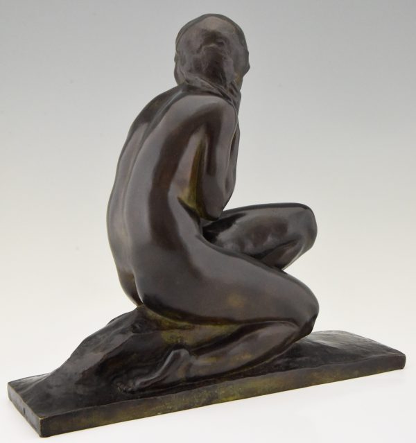 Art Deco sculpture bronze femme nue agenouillé