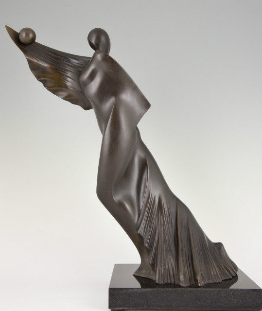 Sculpture moderne en bronze femme