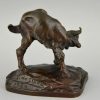 Sculpture en bronze d’un chevreau