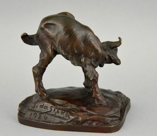 Sculpture en bronze d’un chevreau