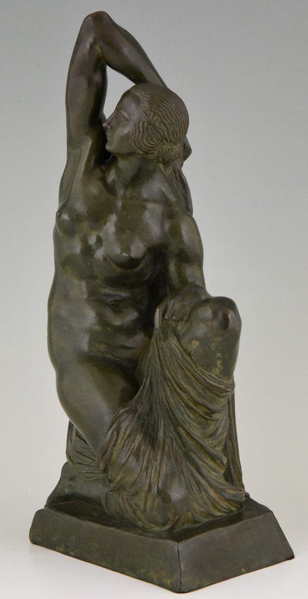 Sculpture bronze Art Deco femme nue drapée