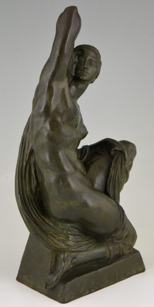 Sculpture bronze Art Deco femme nue drapée