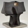 Modern abstract bronzen beeld