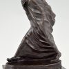 Pèlerin, sculpture bronze homme à long manteau et chapeau