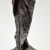 Pèlerin, sculpture bronze homme à long manteau et chapeau