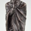 Pelgrim bronzen sculptuur man met lange mantel en hoed