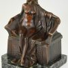 Art Nouveau bronzen doos sculptuur naakte vrouw op bank