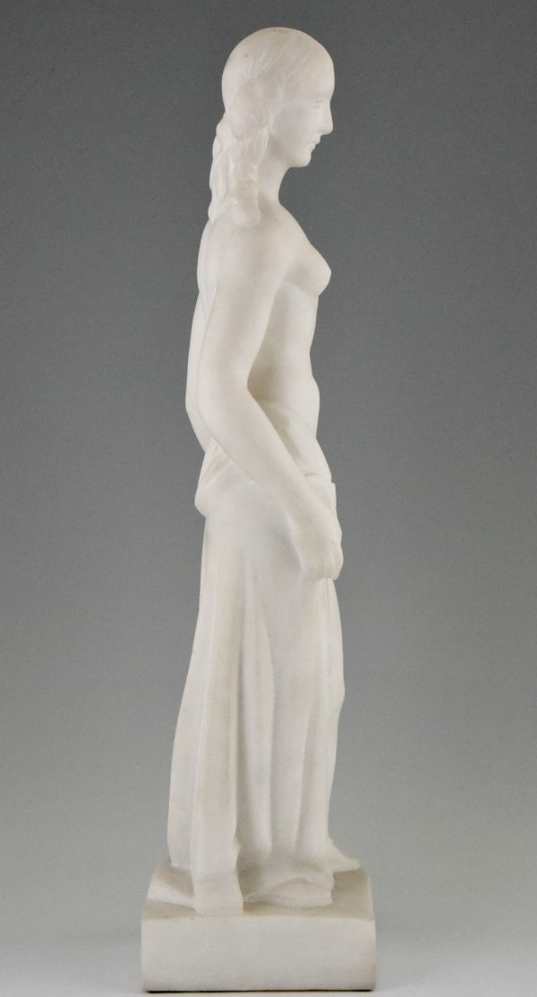 Art Deco sculpture en marble femme nue