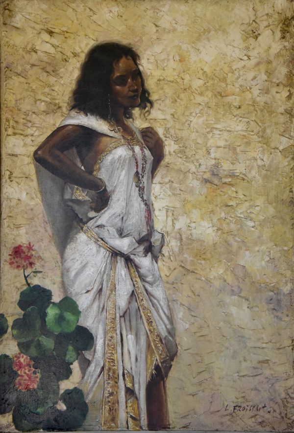 Orientalistisch schilderij vrouw in witte jurk voor gele muur