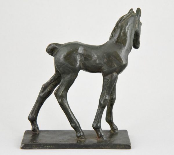 Art Deco sculpture en bronze d’un poulain