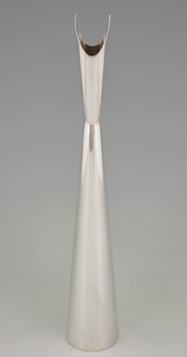 Cardinal versilberte Vase 1957