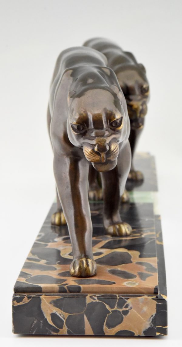 Art Deco sculpture of two panthers