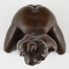 Sculpture en bronze Art Nouveau erotique nue agenouillée