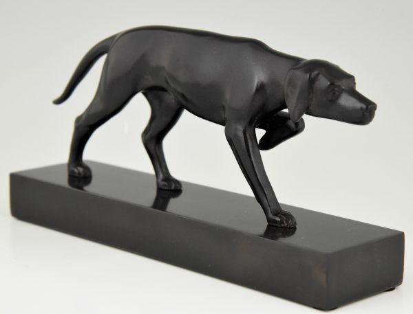 Art Deco bronze of hunting dog.