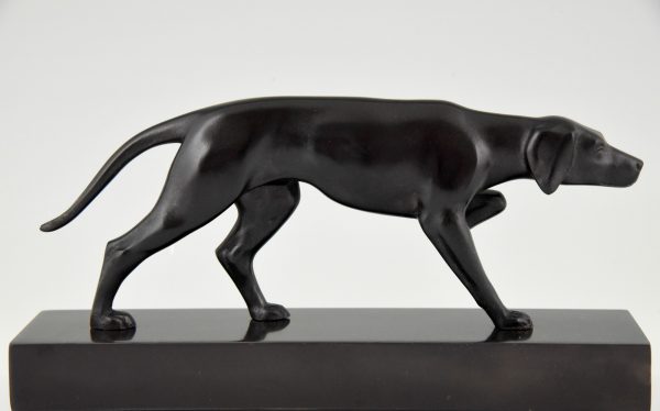 Art Deco bronze of hunting dog.