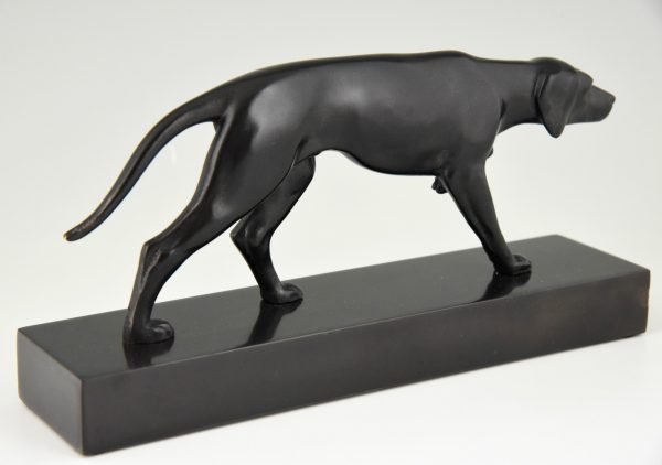 Art Deco bronze of hunting dog.