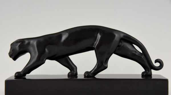 Art Deco bronze panther sculpture