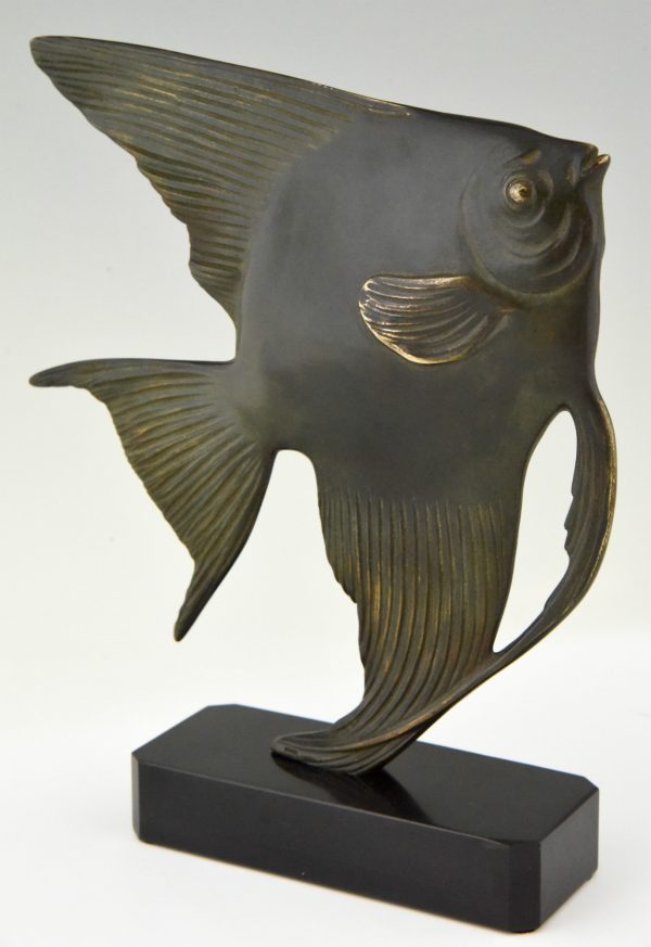 Art Deco sculpture en bronze poisson