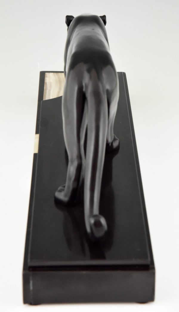 Art Deco sculpture panthère