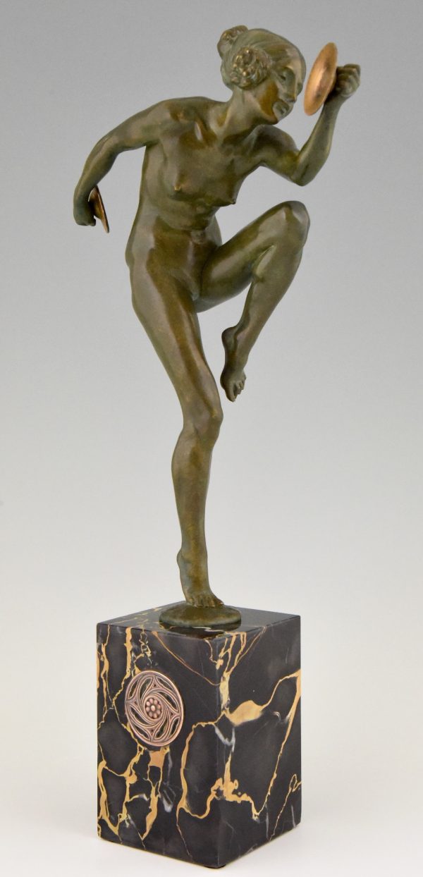 Art Deco bronzen sculptuur naakte danseres met cimbalen