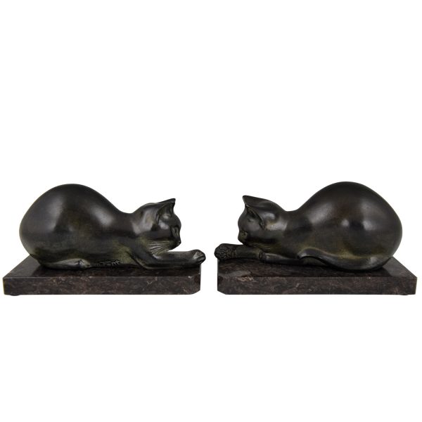 Art Deco cat bookends