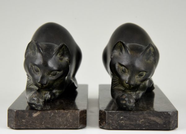 Art Deco cat bookends