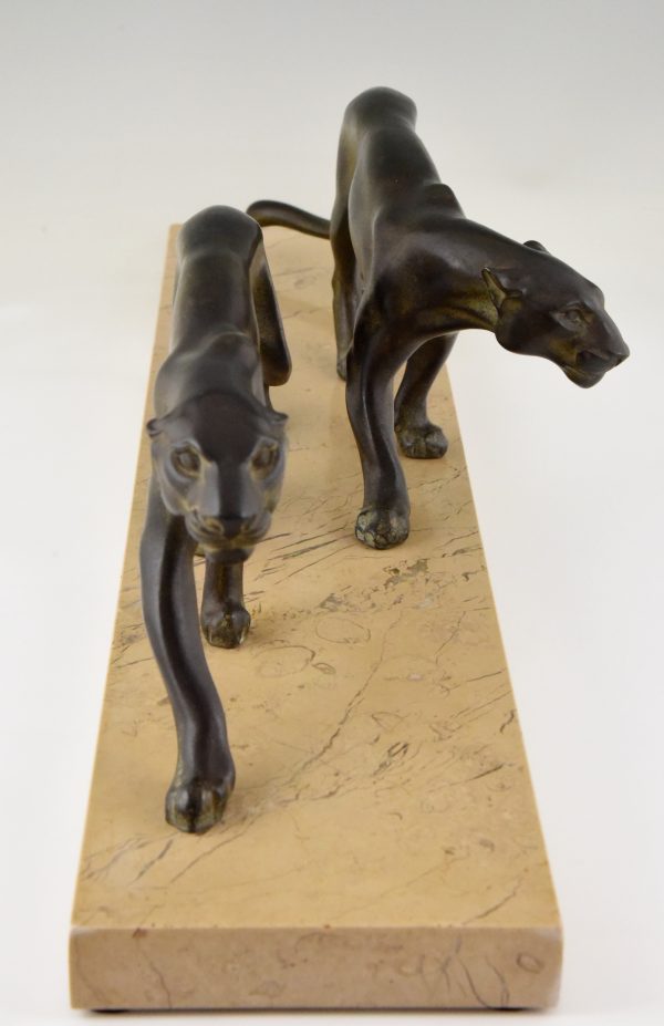 Art Deco sculpture of two panthers