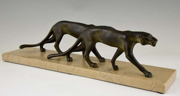 Art Deco sculpture of two panthers