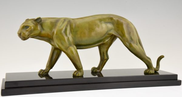 Art Deco bronze sculpture of a panther