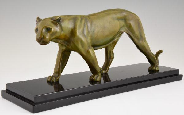 Art Deco bronze sculpture of a panther