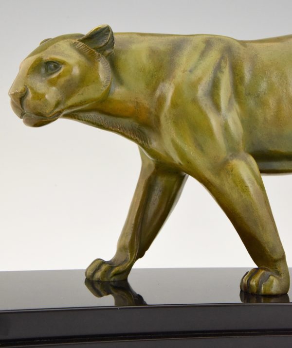 Art Deco bronze sculpture of a panther