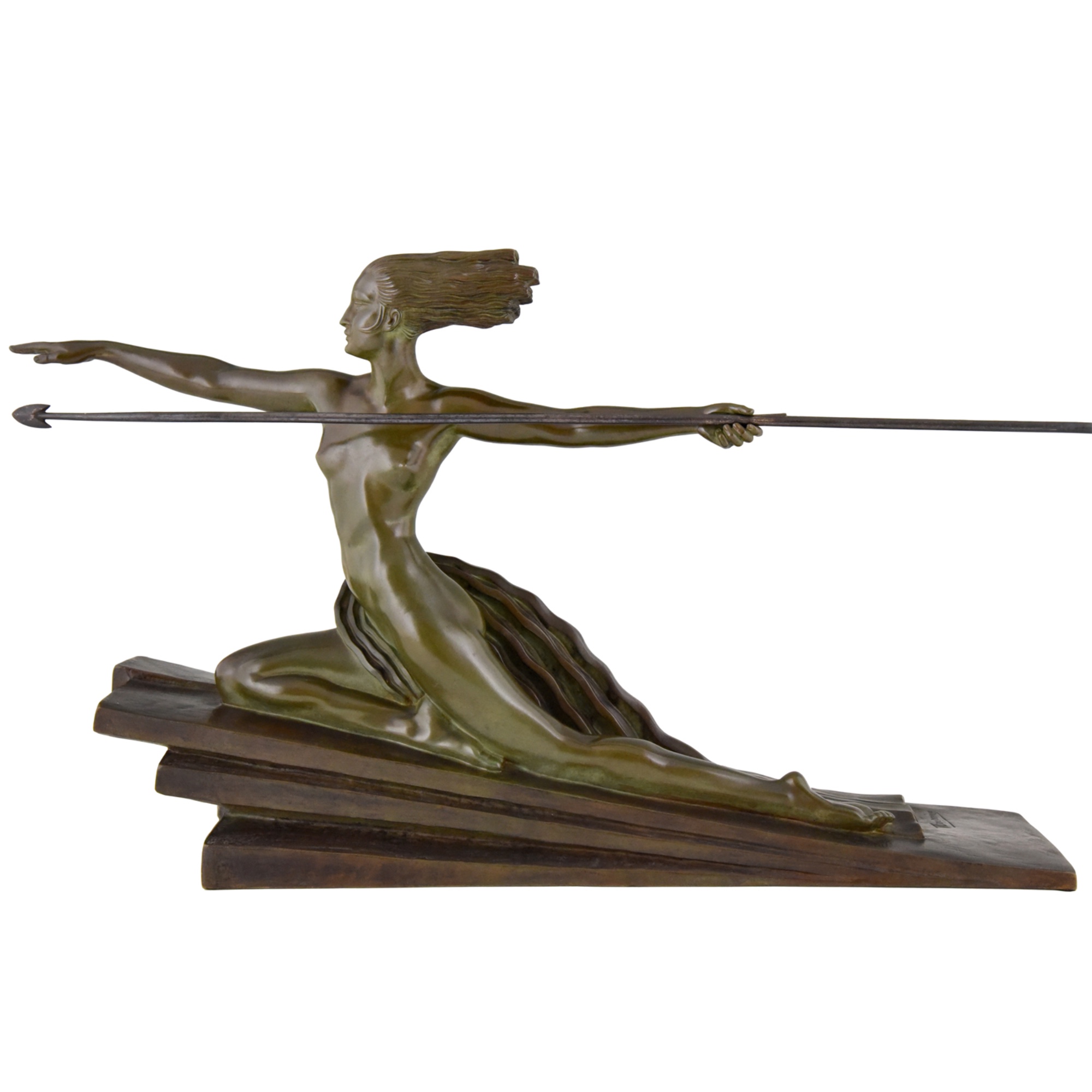 Amazone, Art Deco bronzen beeld naakte vrouw met speer. Amazone, Art Deco bronzen beeld naakte vrouw met speer.