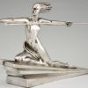 Amazone Art Deco sculpture bronze femme nue à la lance