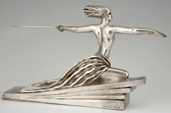 Amazone Art Deco Bronze Skulptur Frauenakt mit Speer