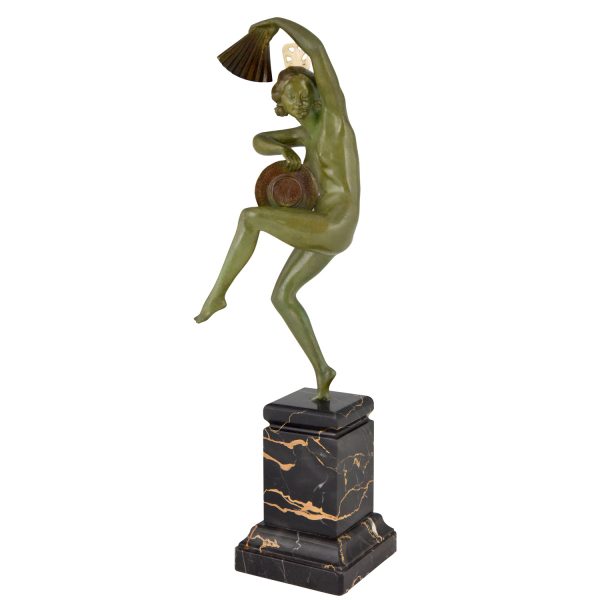 Art Deco bronzen sculptuur dansend naakt met waaier