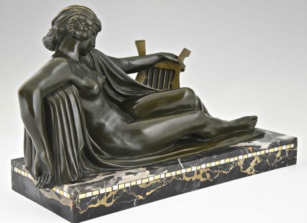 Art Deco bronzen beeld naakte vrouw met lier