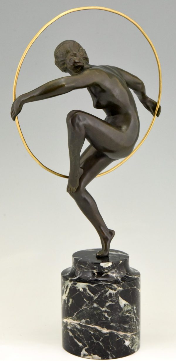 Art Deco bronzen sculptuur dansend naakt met hoepel