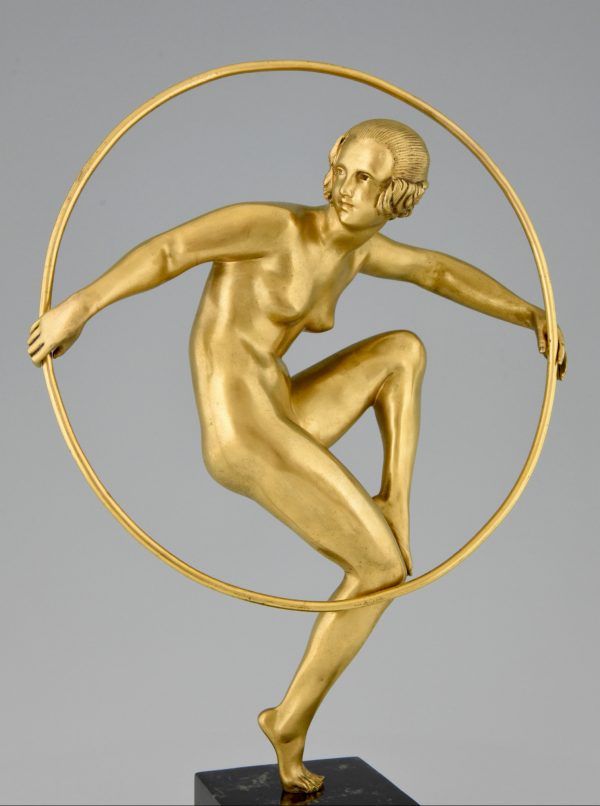 Art Deco bronzen beeld danseres met hoepel