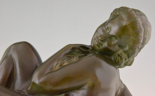 Art Deco bronzen beeld vrouwelijk naakt baadster.